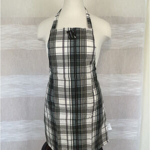 Robert Stanley Home Collection Winter‎ Forest 24"X 33" Green Plaid Apron NWT